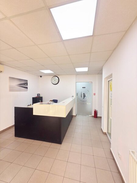 Alba Iulia, Rond, Zepter, et. 1, Bulevardul Unirii,